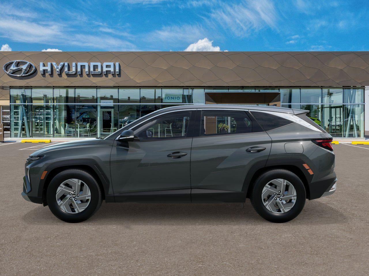 2026 Hyundai TUCSON HYBRID Blue SE