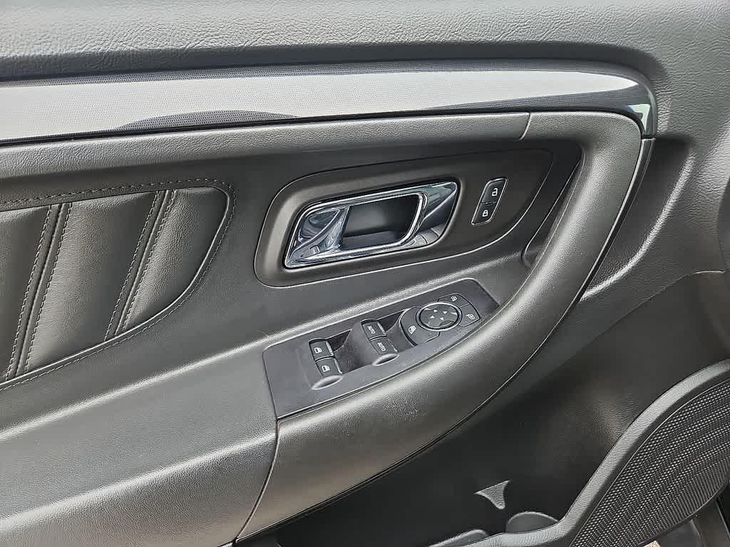 2018 Ford Taurus SHO