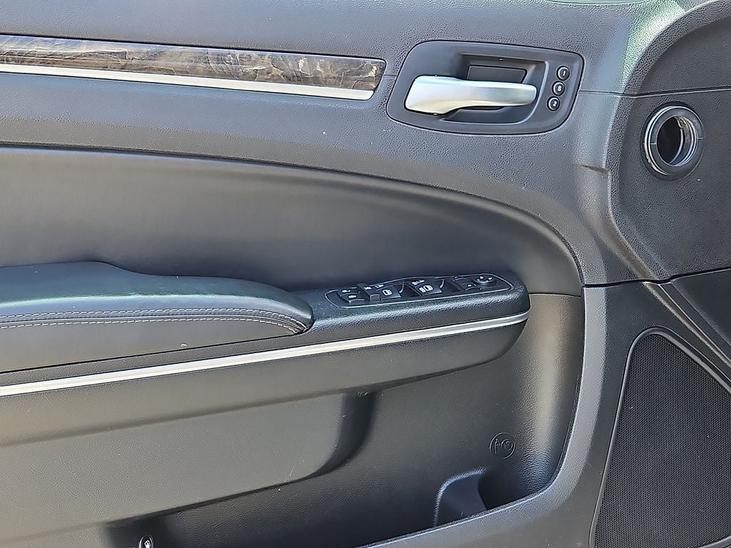 2016 Chrysler 300 300C