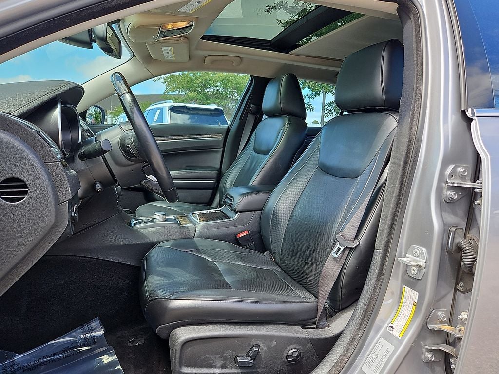 2016 Chrysler 300 300C