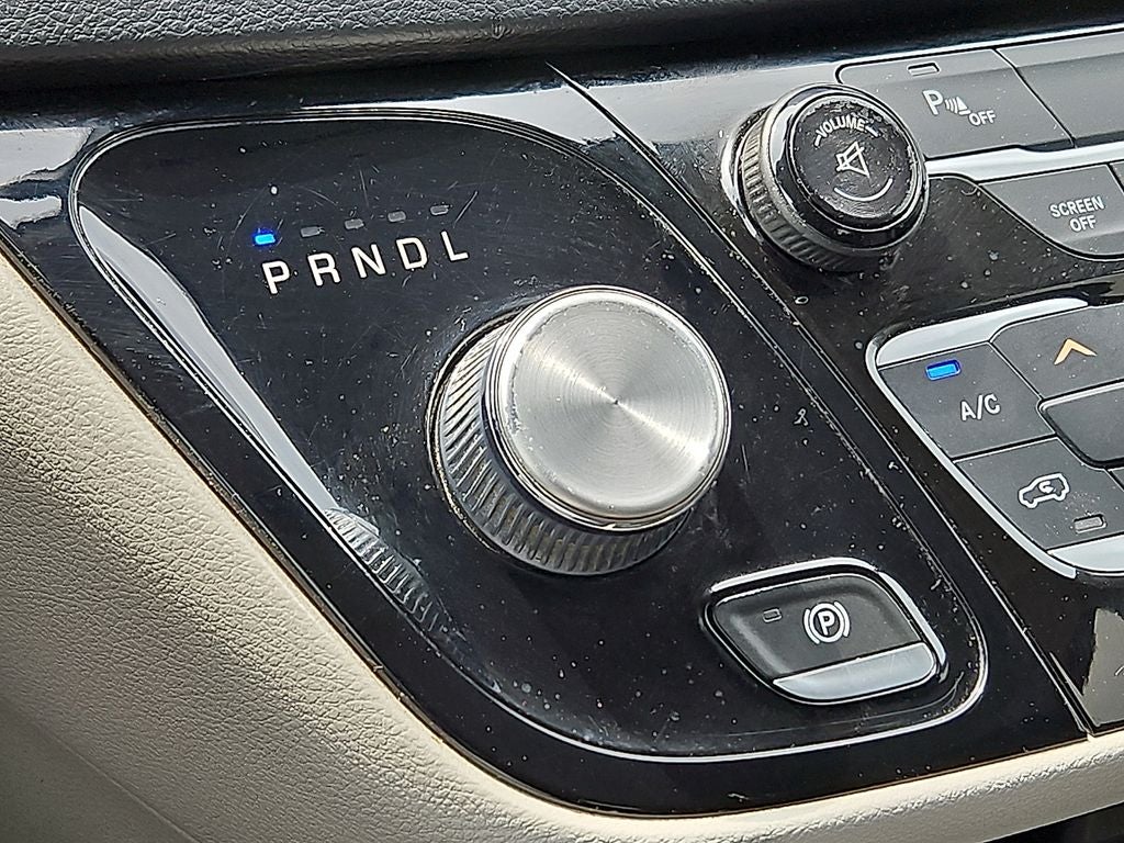 2017 Chrysler Pacifica Touring-L