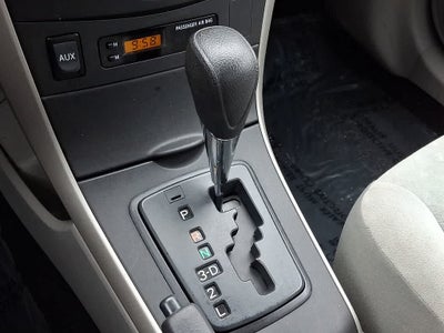 2010 Toyota Corolla 4dr Sdn Auto (Natl)