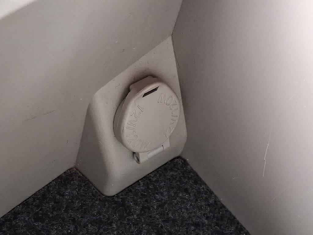 2010 Toyota Corolla 4dr Sdn Auto (Natl)