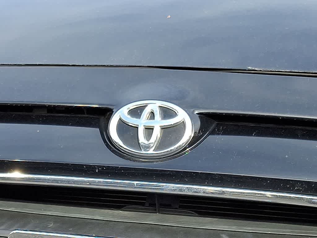2019 Toyota Yaris L