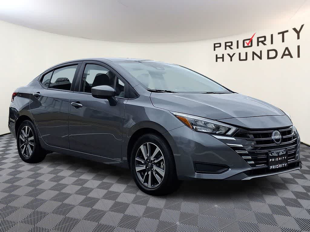2025 Nissan Versa SV