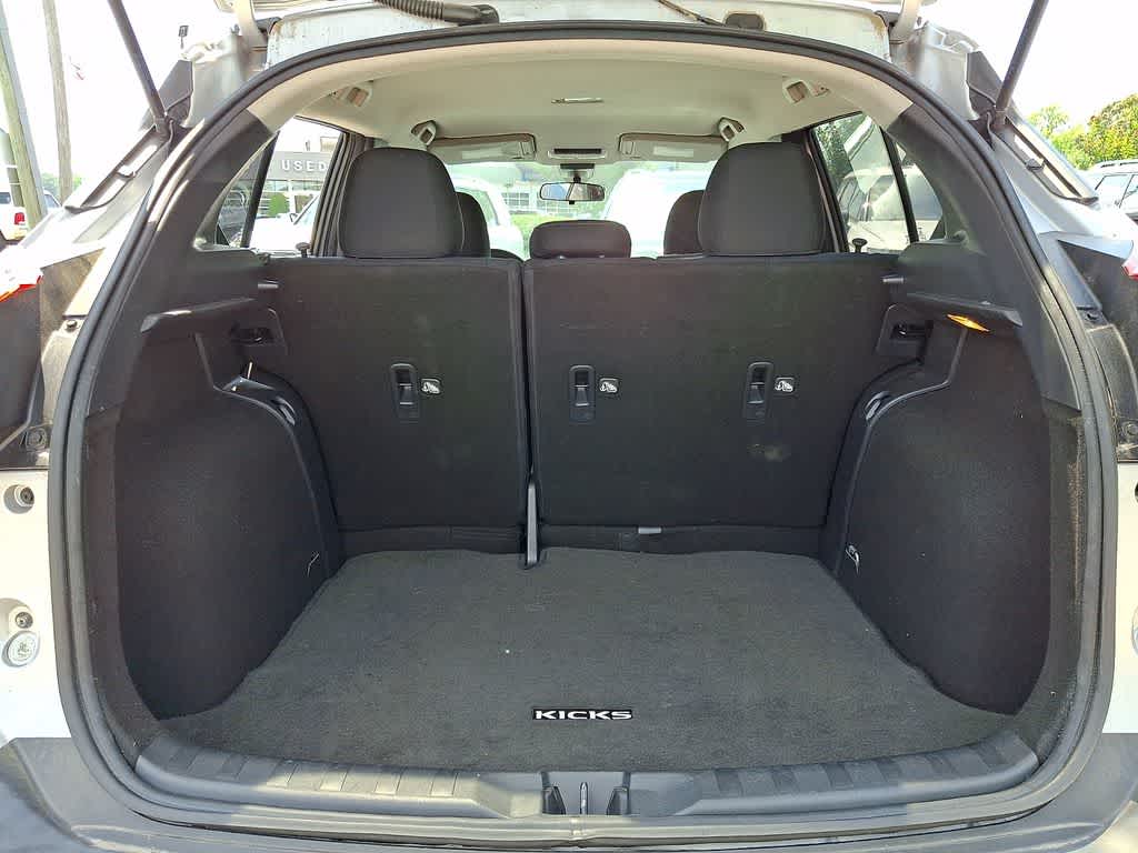 2020 Nissan Kicks SV