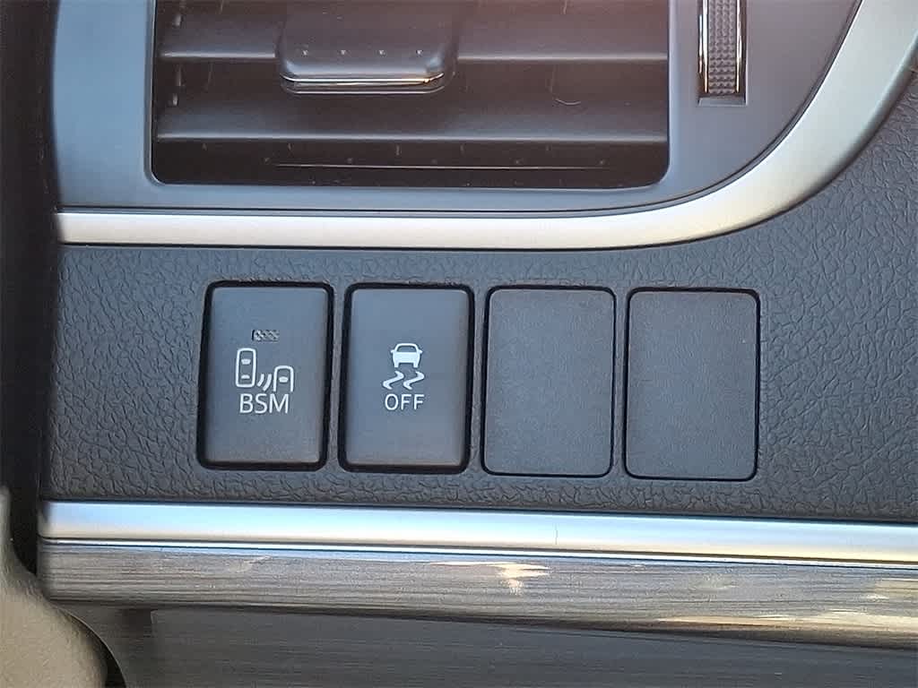 2014 Toyota Camry Hybrid XLE