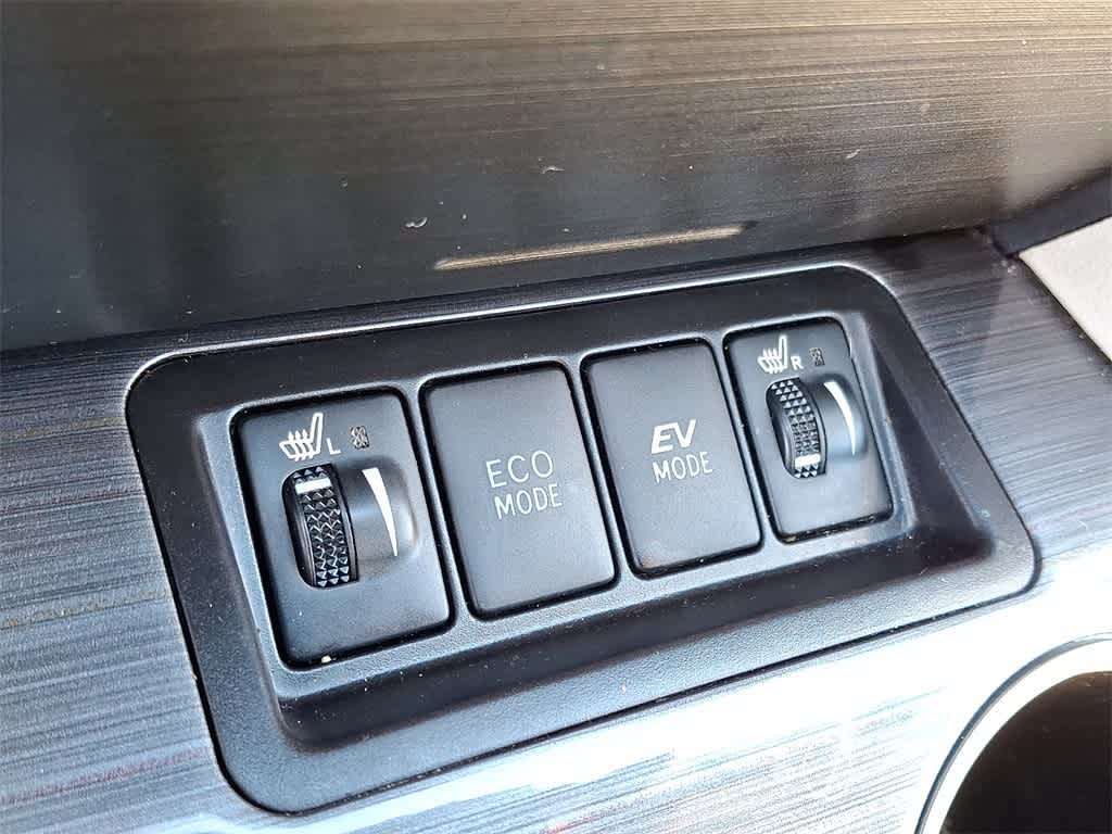 2014 Toyota Camry Hybrid XLE