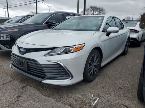 2023 Toyota Camry Hybrid XLE