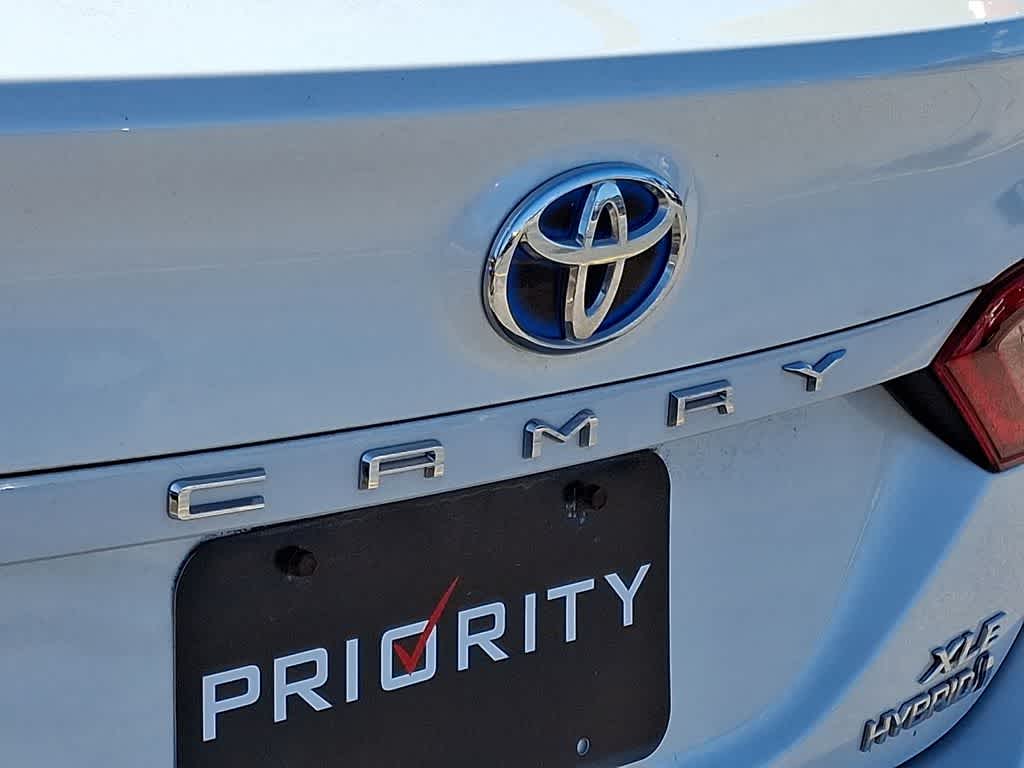 2023 Toyota Camry Hybrid XLE