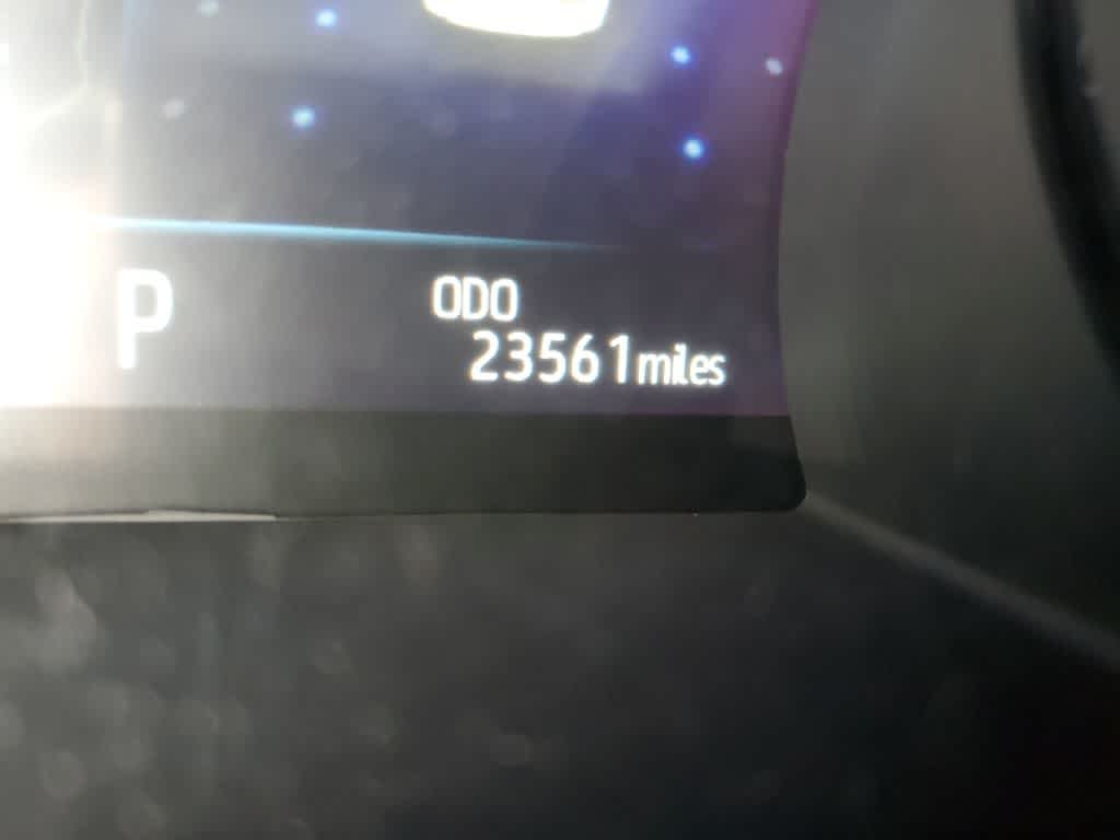 2023 Toyota Camry Hybrid XLE