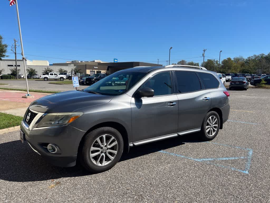 2016 Nissan Pathfinder SV