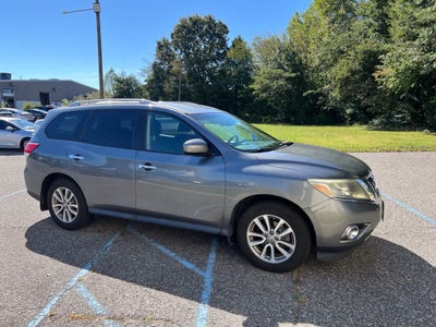 2016 Nissan Pathfinder SV