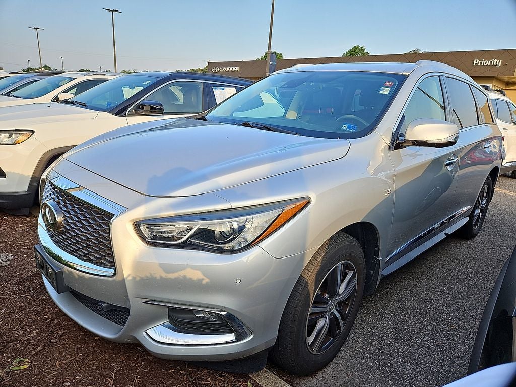 2019 INFINITI QX60 LUXE