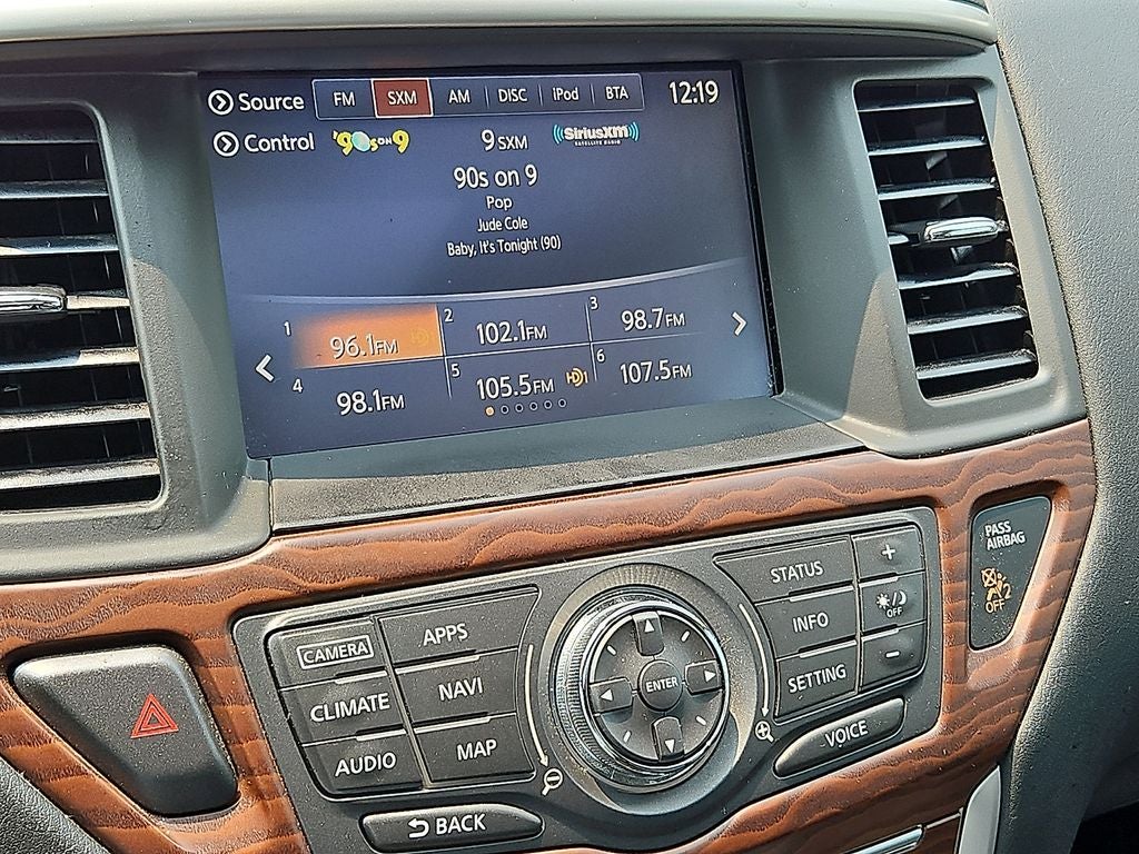 2017 Nissan Pathfinder Platinum