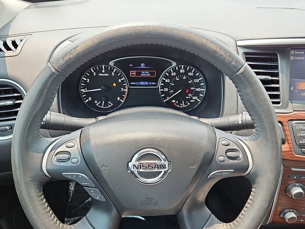 2017 Nissan Pathfinder Platinum