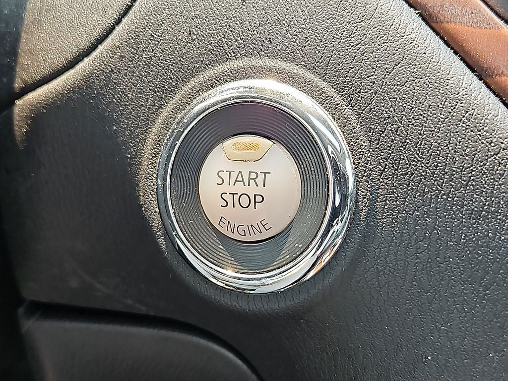 2017 Nissan Pathfinder Platinum