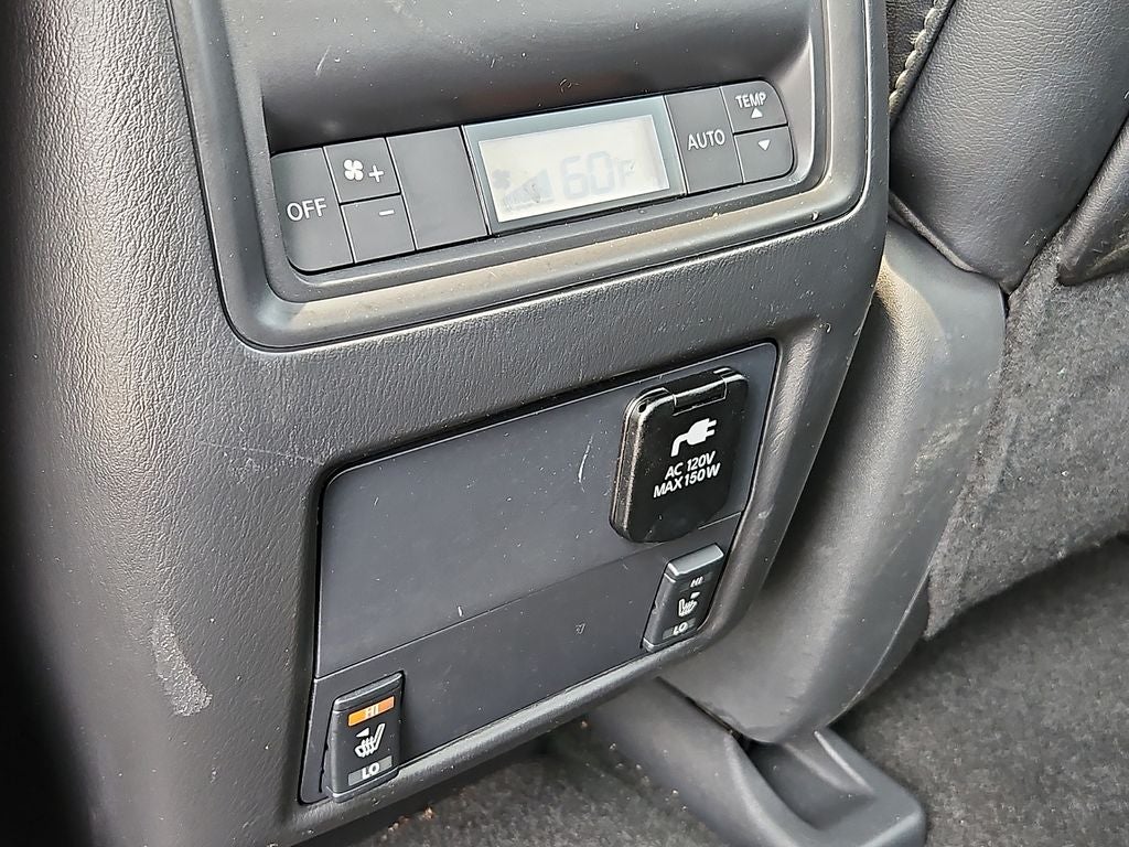 2017 Nissan Pathfinder Platinum