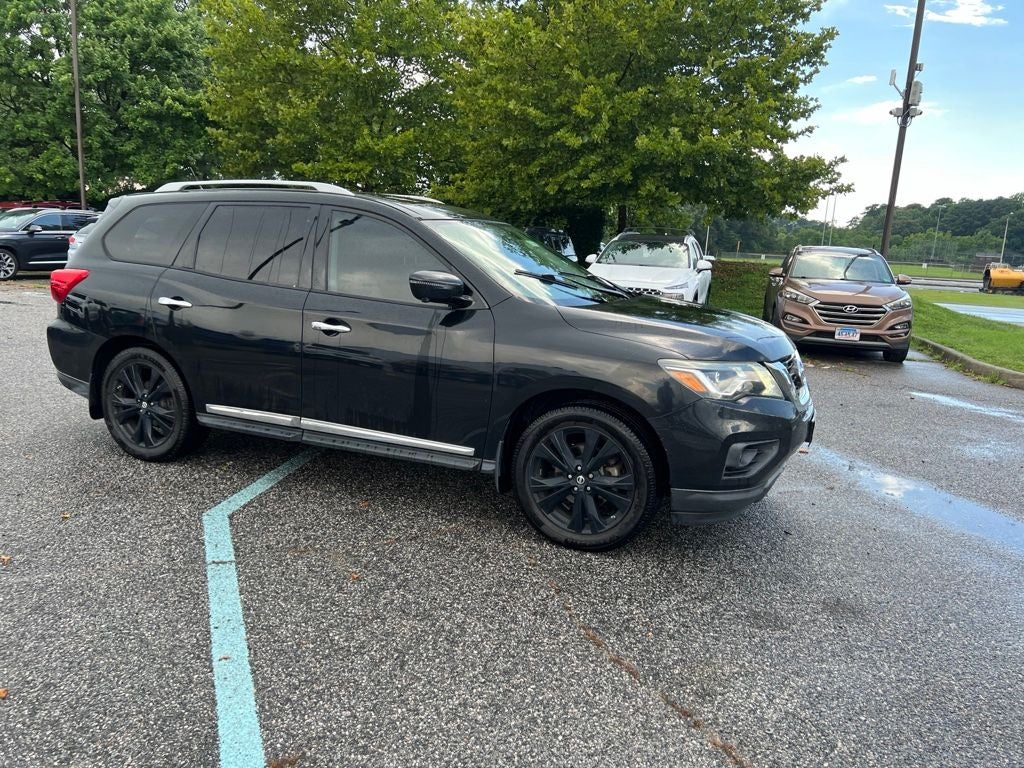 2017 Nissan Pathfinder Platinum
