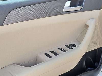 2015 Hyundai SONATA 2.4L SE