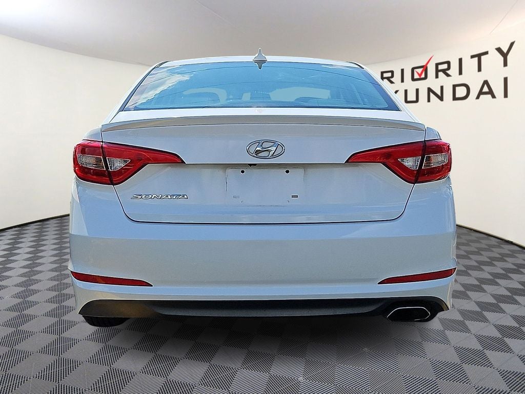 2015 Hyundai SONATA 2.4L SE