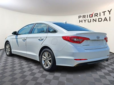 2015 Hyundai SONATA 2.4L SE