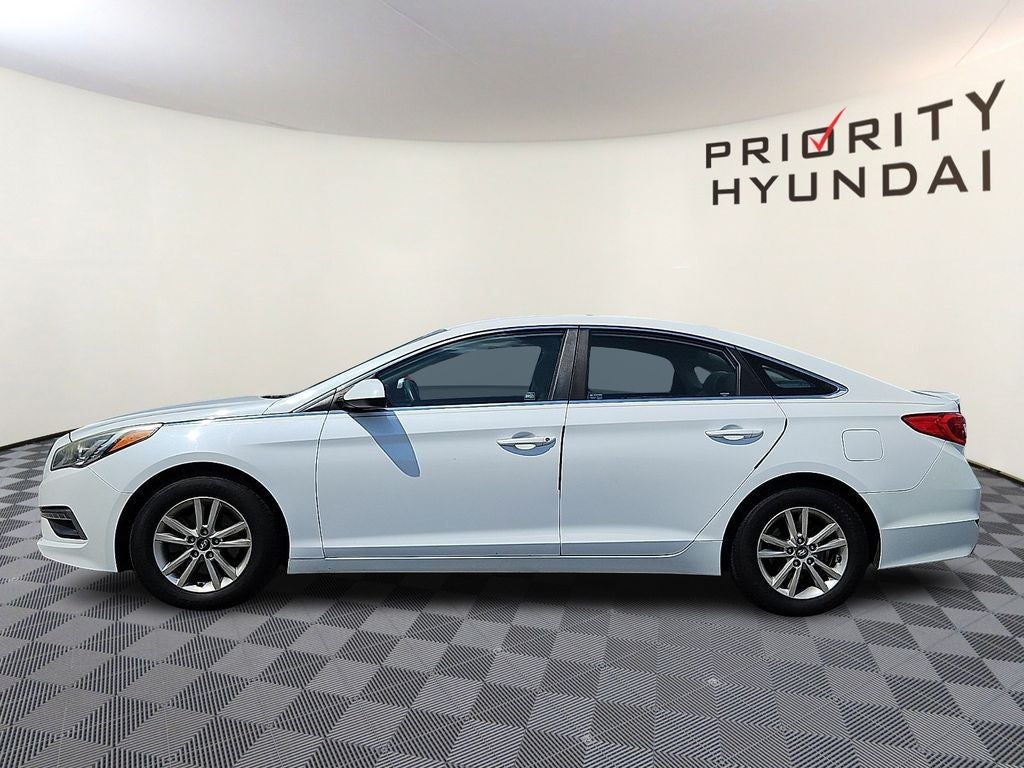 2015 Hyundai SONATA 2.4L SE
