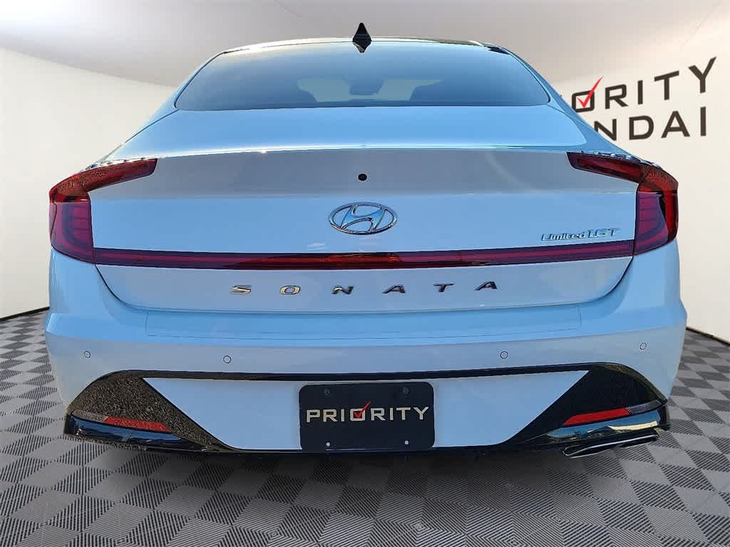 2021 Hyundai SONATA Limited