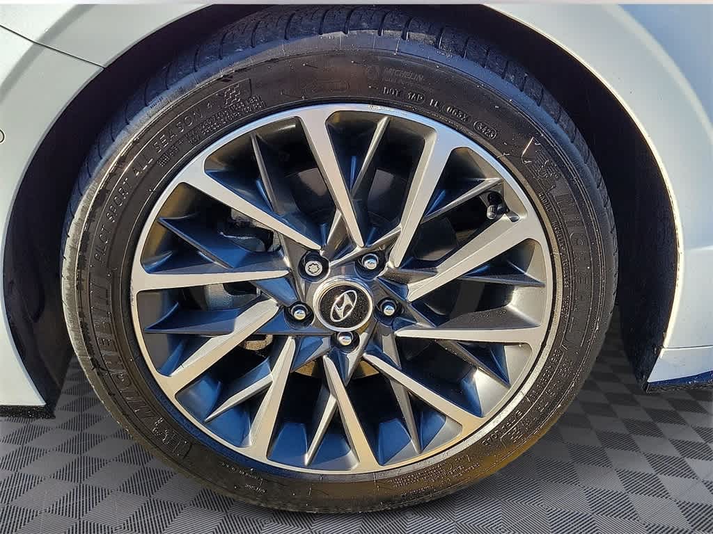 2021 Hyundai SONATA Limited