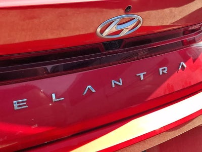 2022 Hyundai ELANTRA SEL