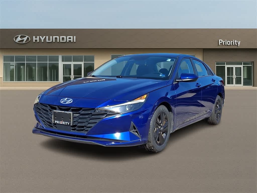 2022 Hyundai ELANTRA SEL