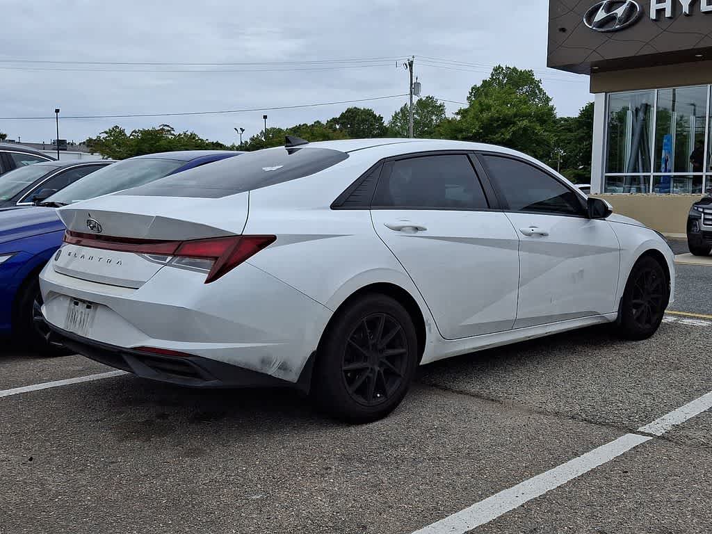 2022 Hyundai ELANTRA SEL