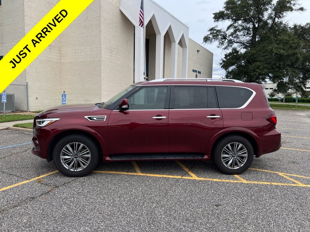 2022 INFINITI QX80 LUXE