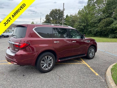 2022 INFINITI QX80 LUXE
