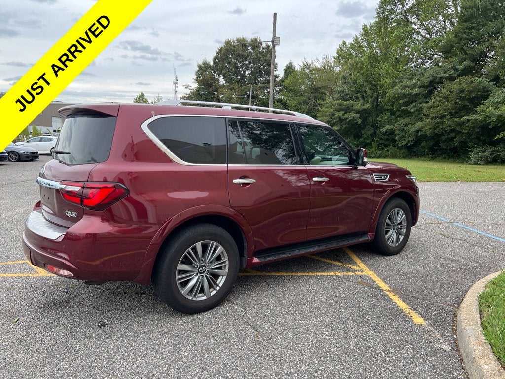2022 INFINITI QX80 LUXE