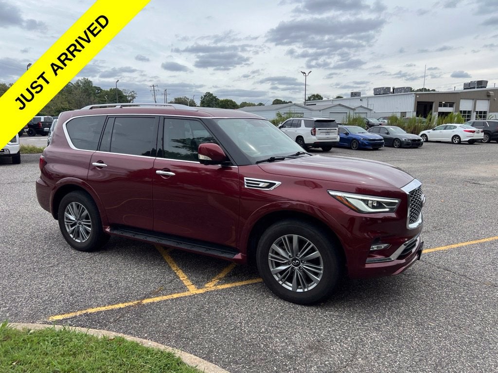 2022 INFINITI QX80 LUXE