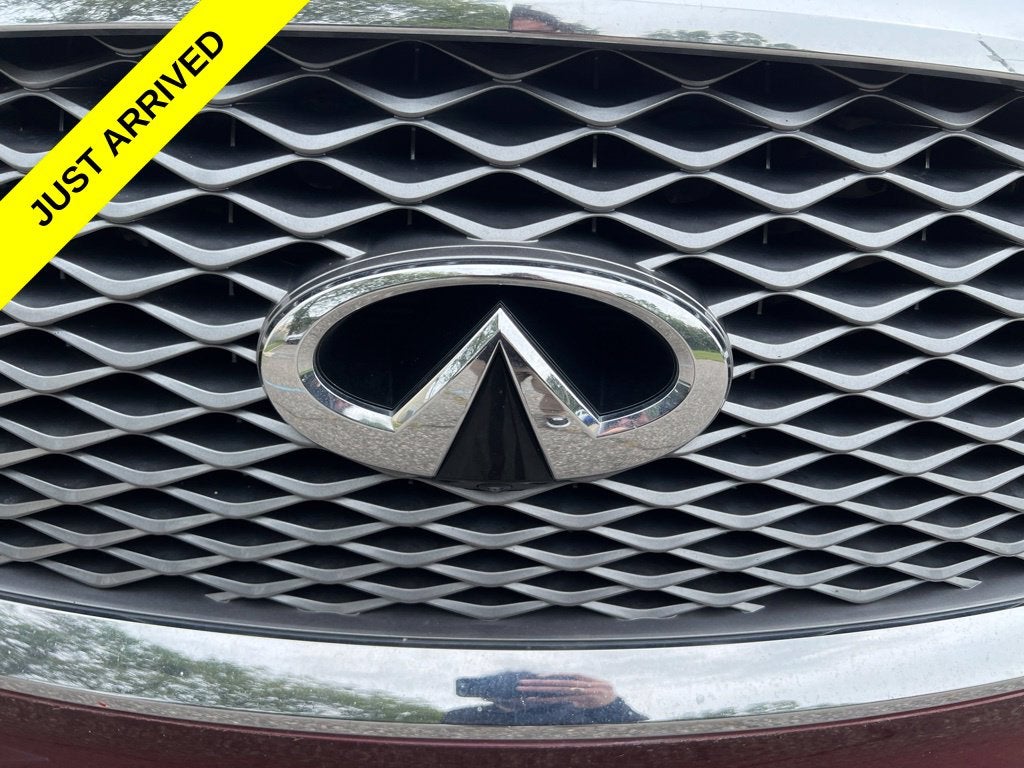 2022 INFINITI QX80 LUXE
