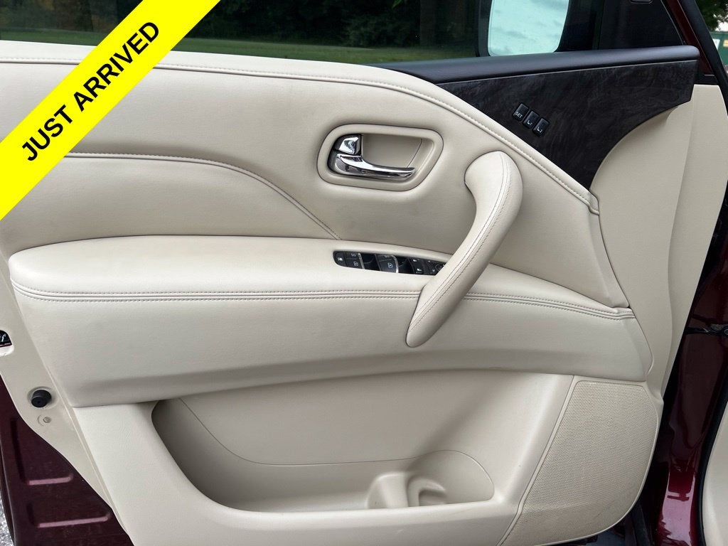2022 INFINITI QX80 LUXE
