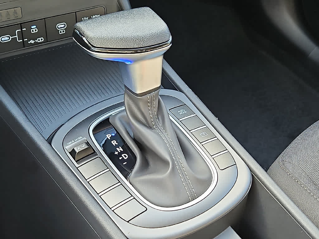 2027 Hyundai KONA SE