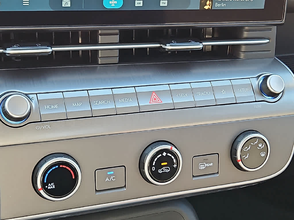 2027 Hyundai KONA SE