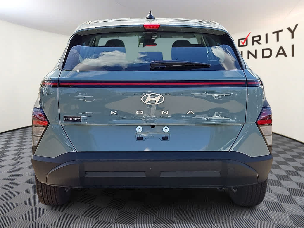 2027 Hyundai KONA SE
