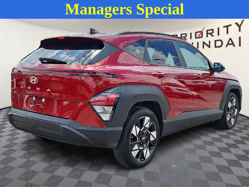 2025 Hyundai KONA SEL