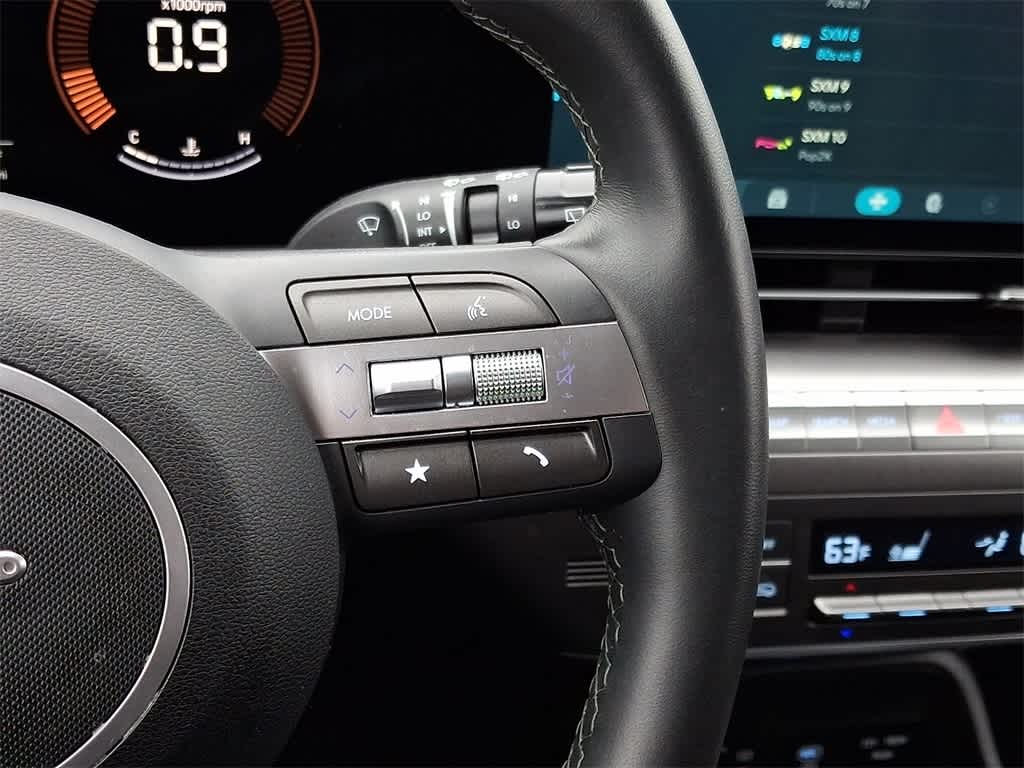 2025 Hyundai KONA SEL