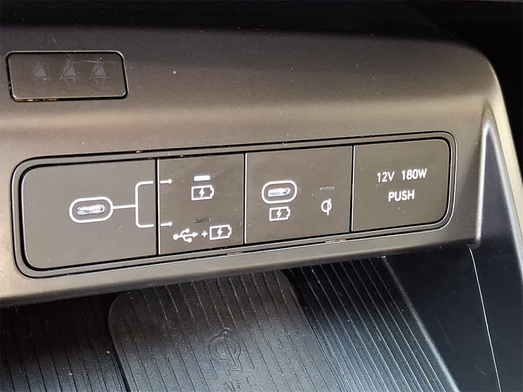 2024 Hyundai KONA SEL