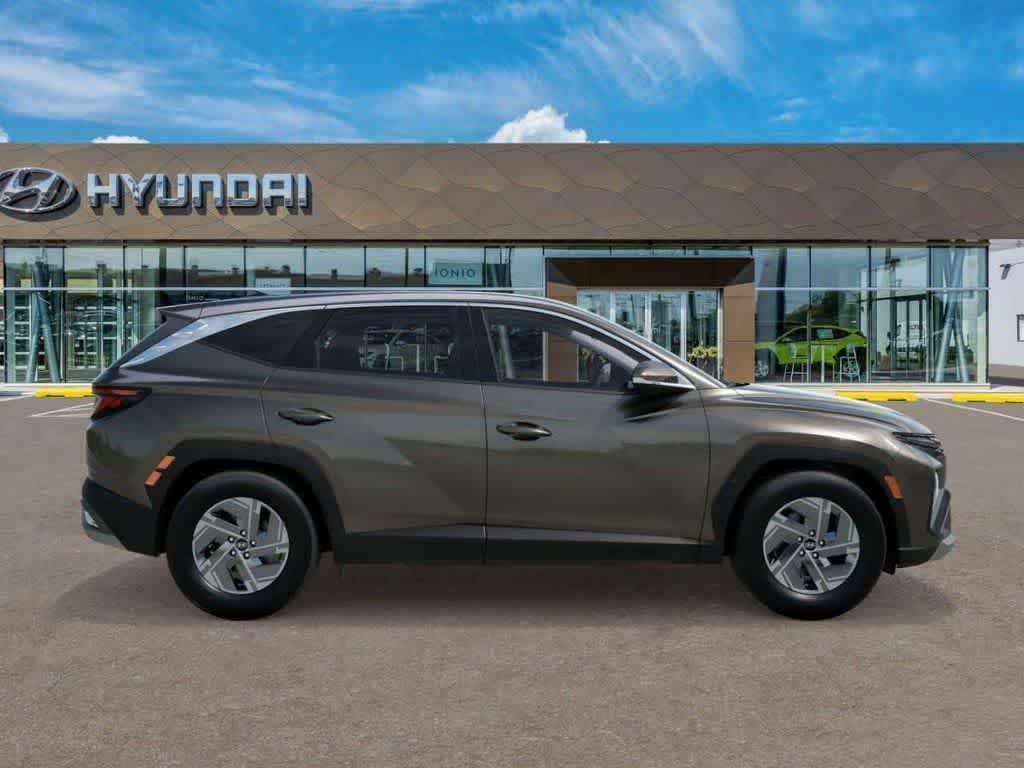2026 Hyundai TUCSON HYBRID Blue SE