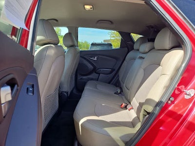 2015 Hyundai TUCSON SE