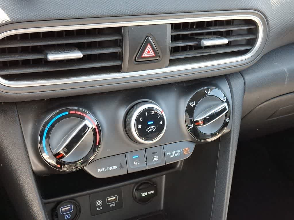 2021 Hyundai KONA SEL