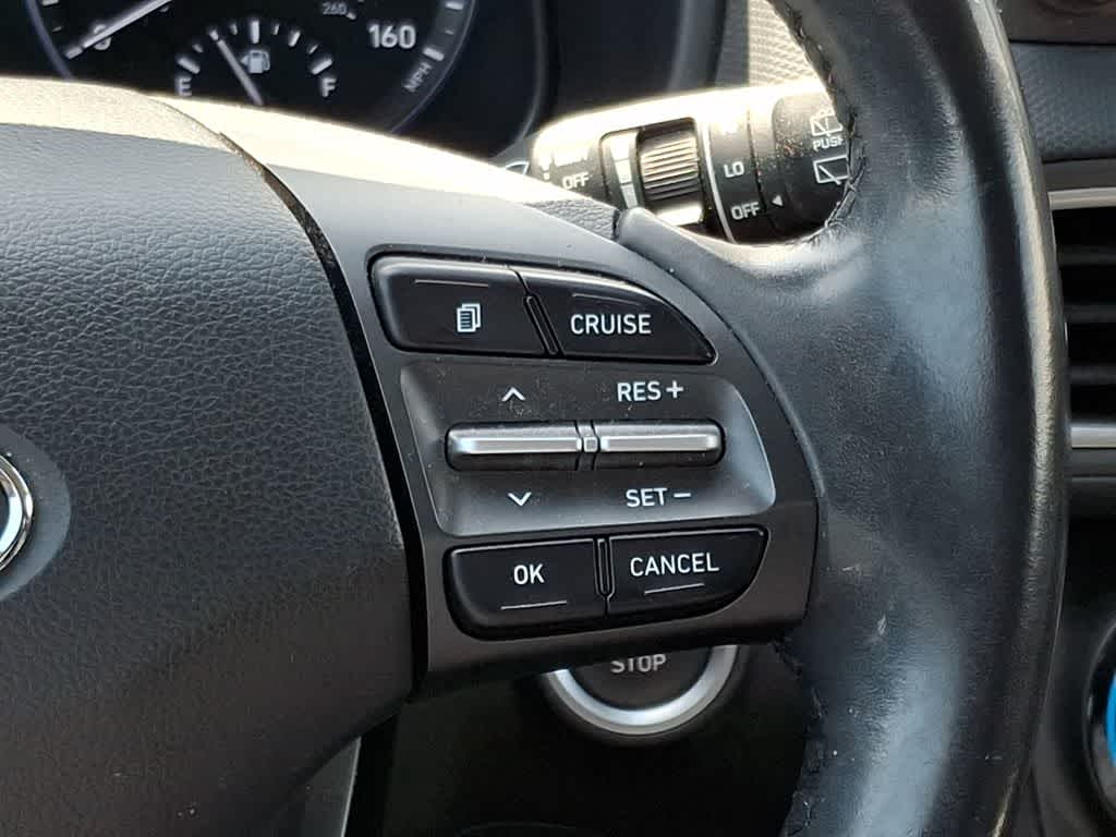 2021 Hyundai KONA SEL