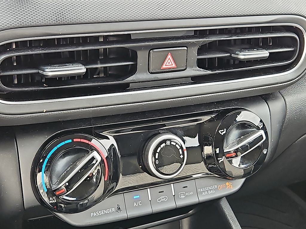 2022 Hyundai KONA SE