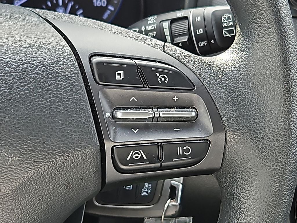 2022 Hyundai KONA SE